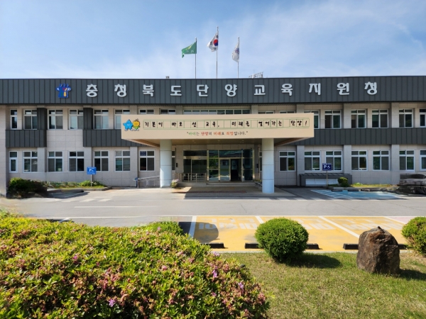 �ܾ米������û �Ƶ������ü� ����� ���������� ��ȭ