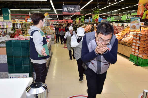 �ι����� �� ����ȭ������Ʒ� �ǽ�